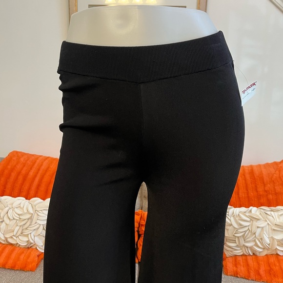 ❣️🆕Zara Knit Black Cropped Pants with Pearl Detail❣️ - Picture 3 of 11